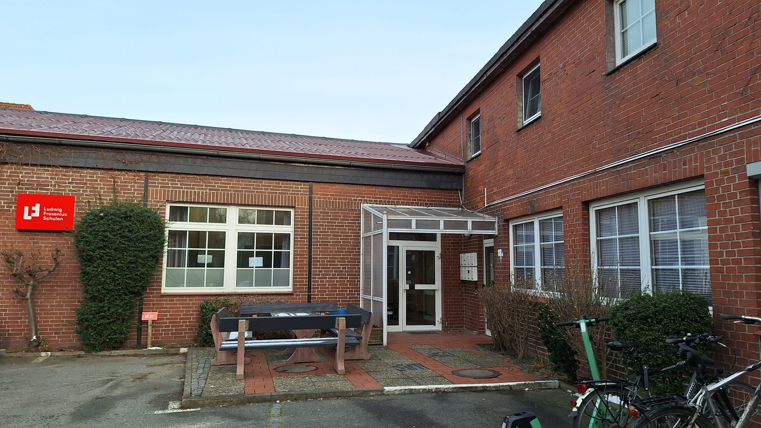 Bild des Gebäudes der Ludwig Fresenius Schulen Wolfsburg